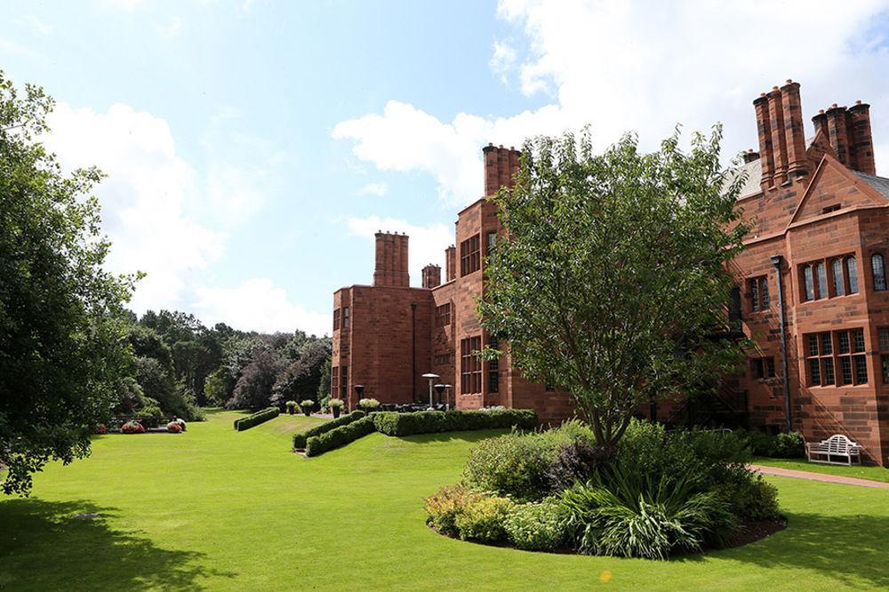 Abbey House Hotel Barrow-in-Furness Exterior foto